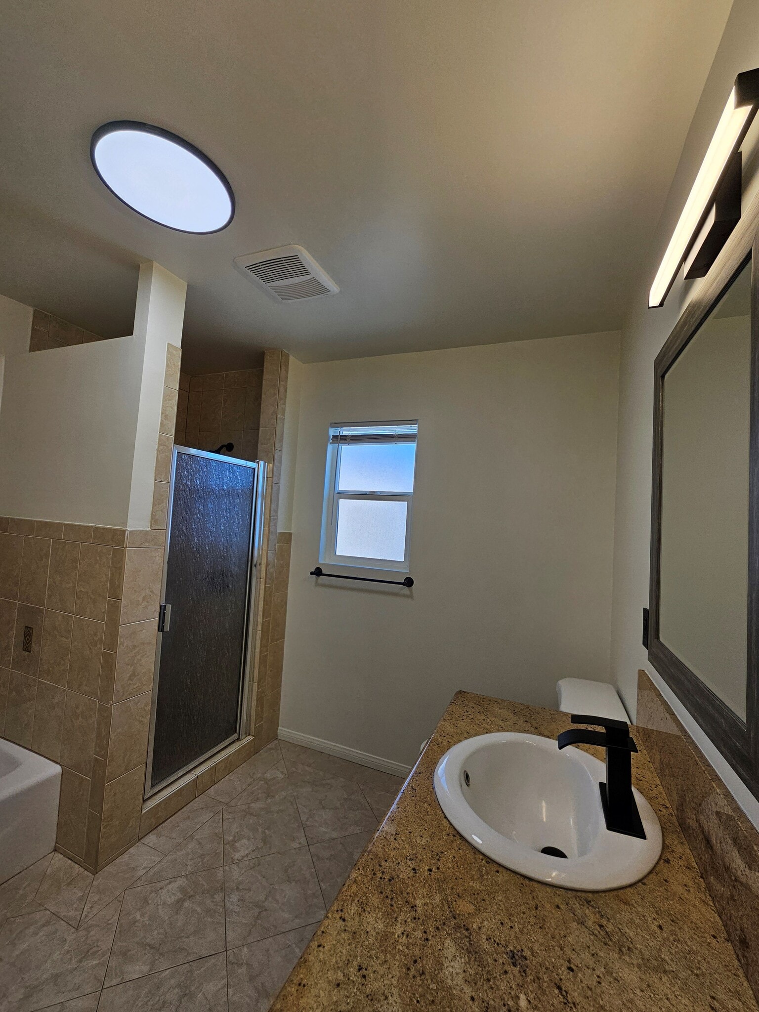 Building Photo - 2942 Midvale Ave