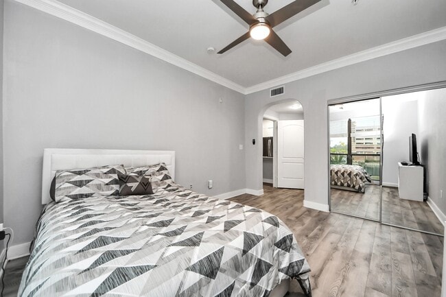 Building Photo - 2299 Lone Star Dr