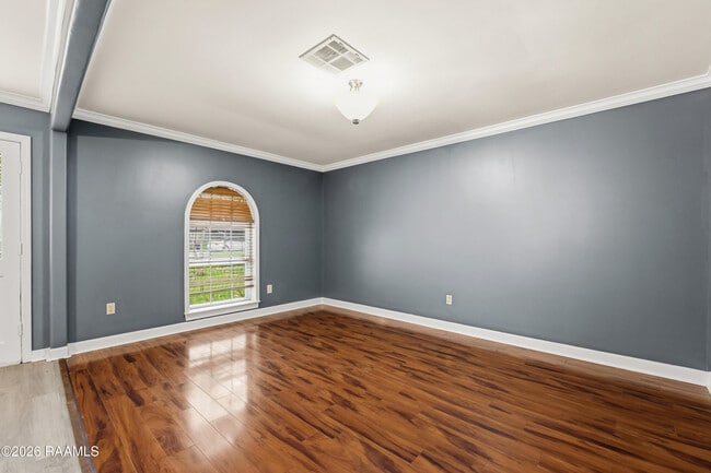 Building Photo - 106 Seattle St