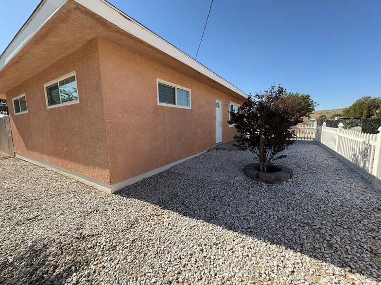 Building Photo - 27860 Waterman Rd
