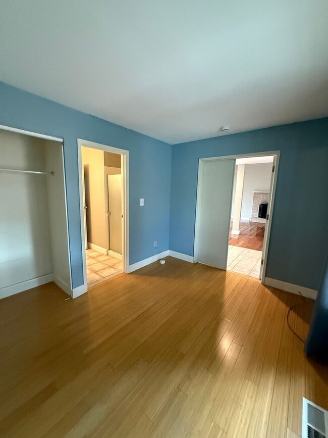 Building Photo - 1230 Searchlite Ct