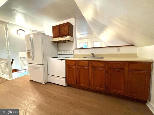 Building Photo - 225 S Delsea Dr