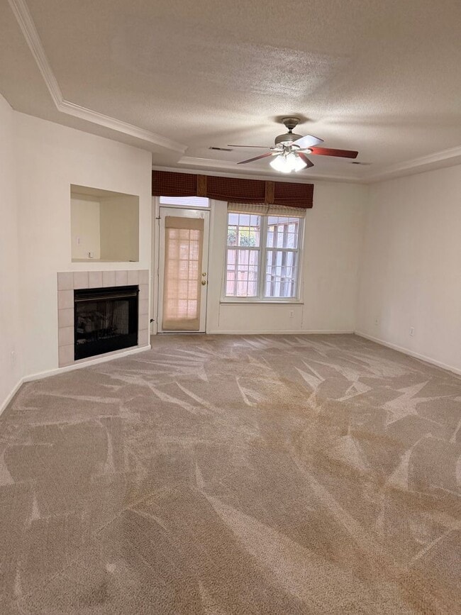 Building Photo - 606 Windbrook Cir