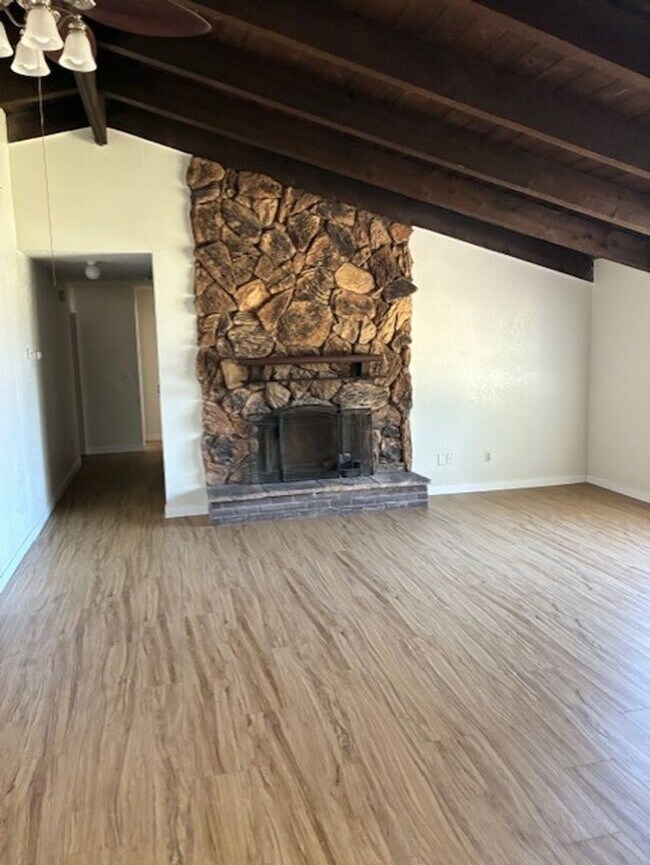 Building Photo - 21331 Rider St