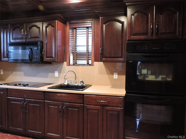 Building Photo - 131-01 229th St