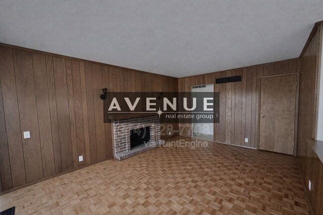 Building Photo - 412 Claymont Dr