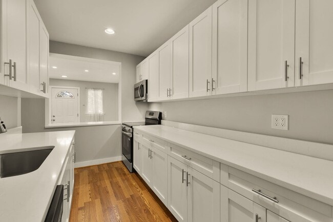 Building Photo - 1710 37th St NW