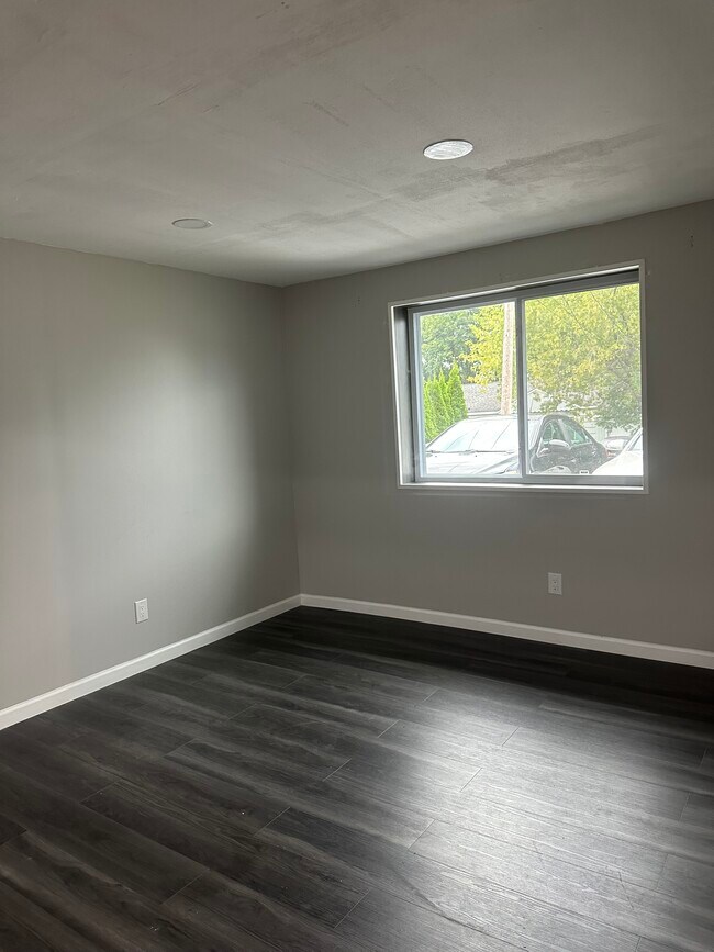 Building Photo - 1011 Hudson St