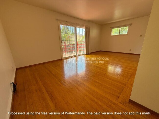 Building Photo - 1 bedroom in Oakland CA 94619