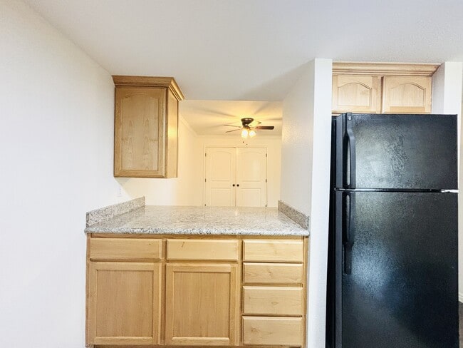 Building Photo - 5700 S 900 E