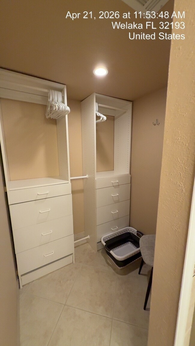 Building Photo - 99 Broad River Pl