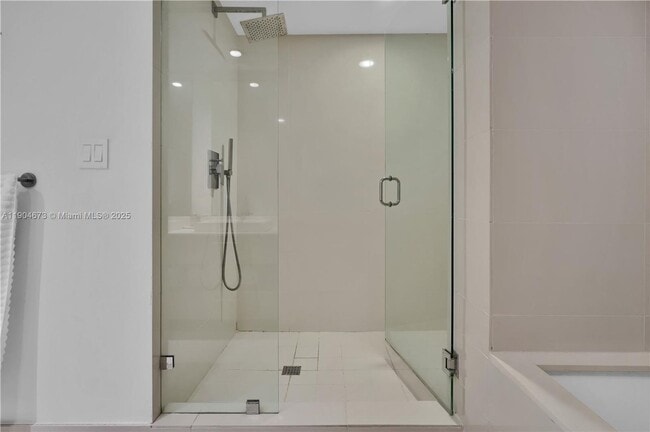 Building Photo - 1300 S Miami Ave