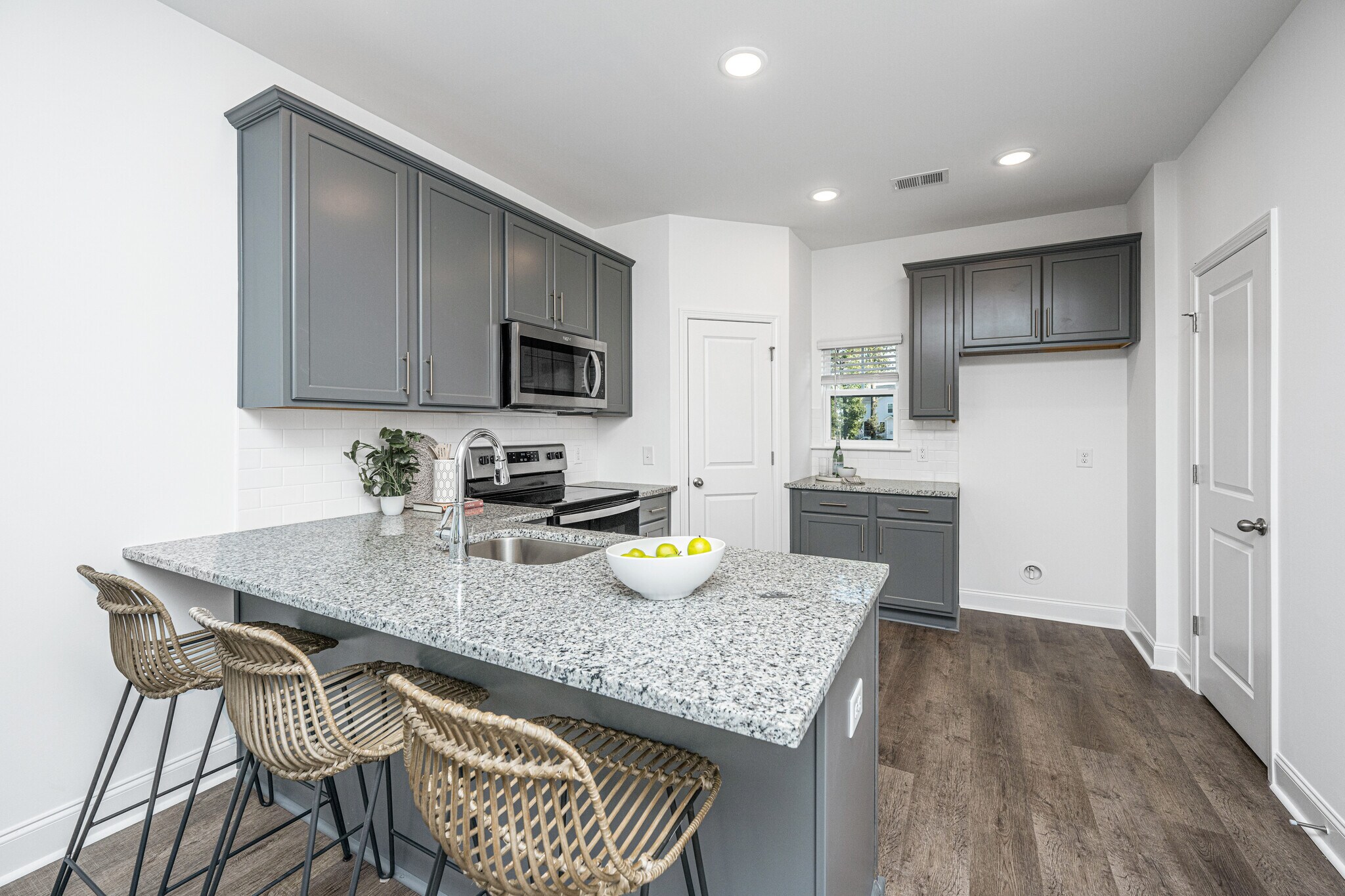 Kitchen - 104 Aplomb Aly