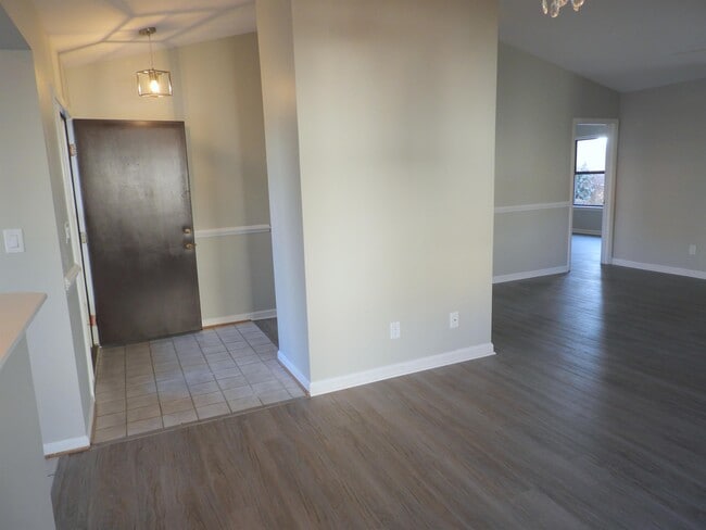 Building Photo - 1146 Mill Park Dr