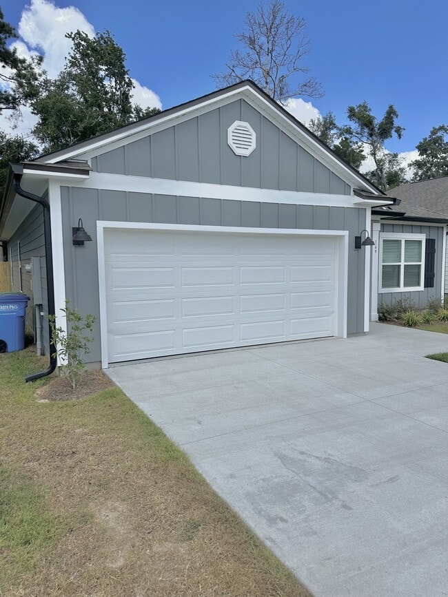 Building Photo - 149 Needle Thrush Cir
