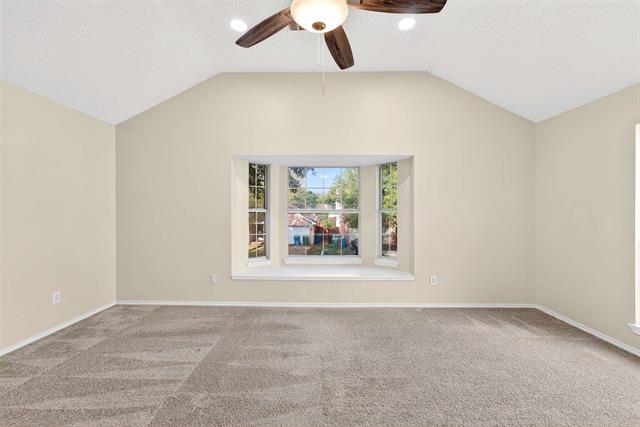 Building Photo - 2124 Newport Dr