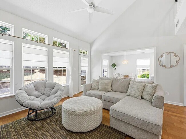 Building Photo - Earn Wealth While Leasing - Like a Homeowner - Lease to Own