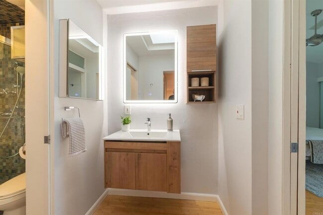 Building Photo - 1615 Hotel Cir S