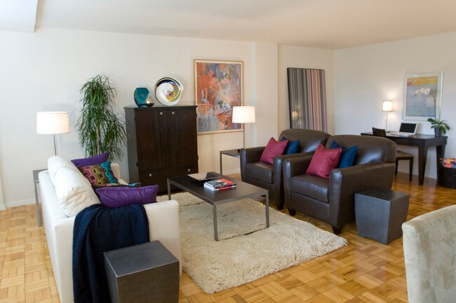 Living area with hardwood flooring - The Albemarle