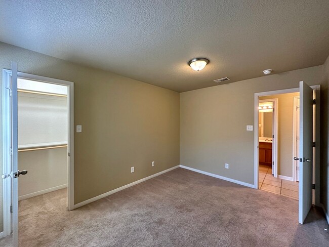 Building Photo - 2503 Cody Poe Rd