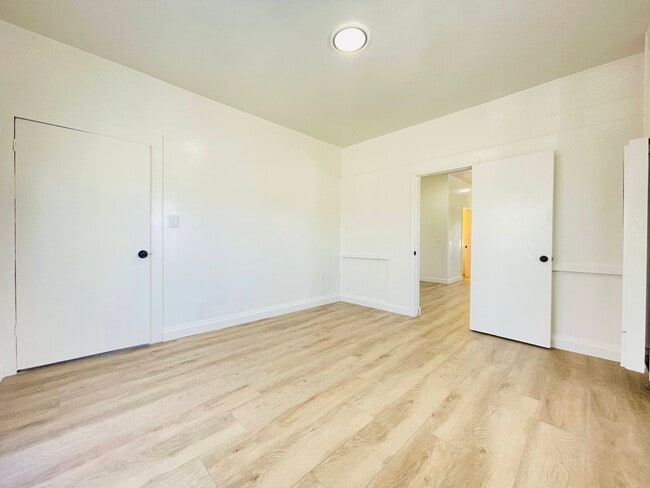 Building Photo - 3990 4th St