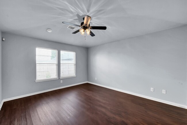 Building Photo - 7811 Holly Berry Ct