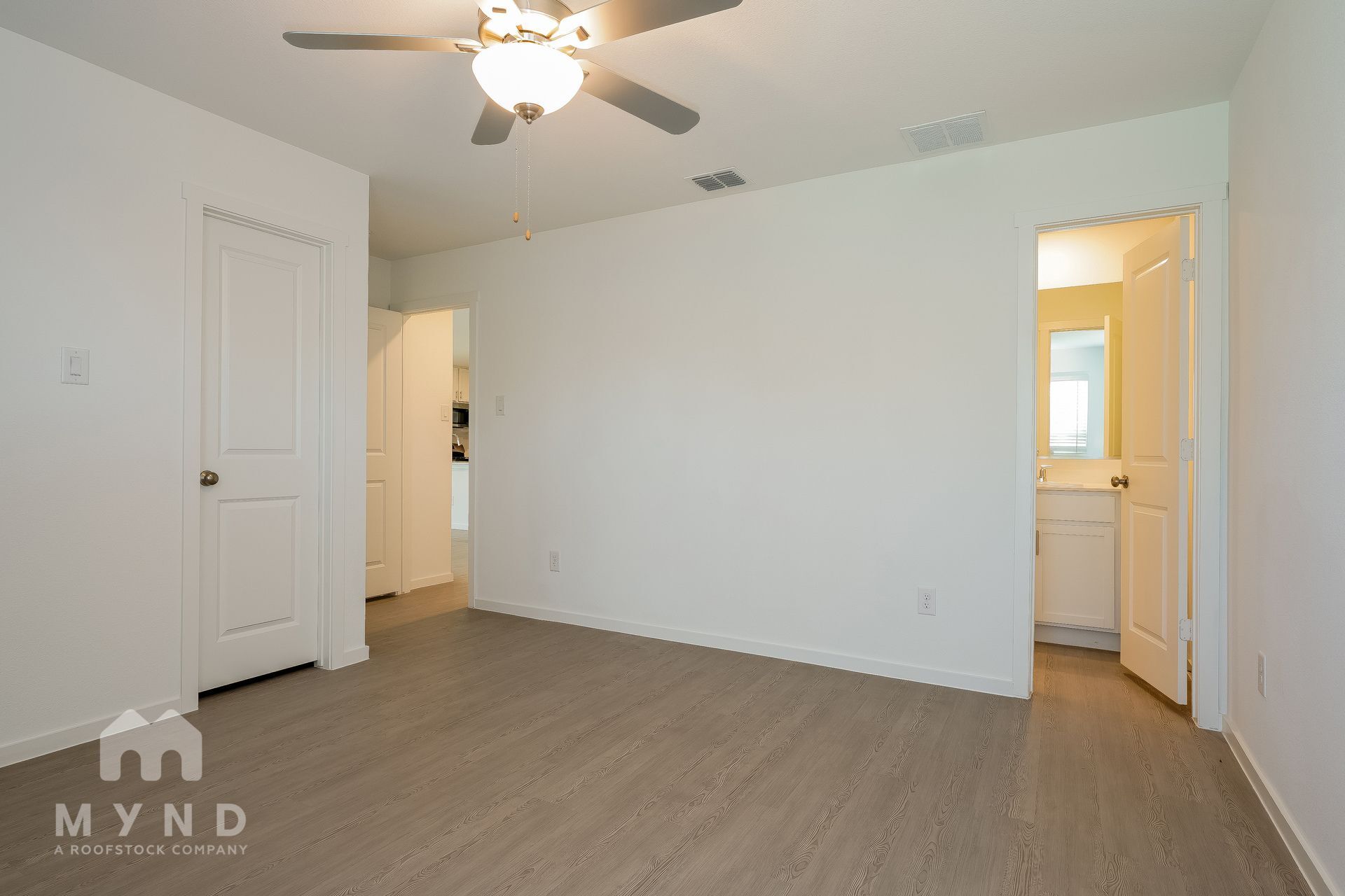 Building Photo - 2712 Mistwood Dr