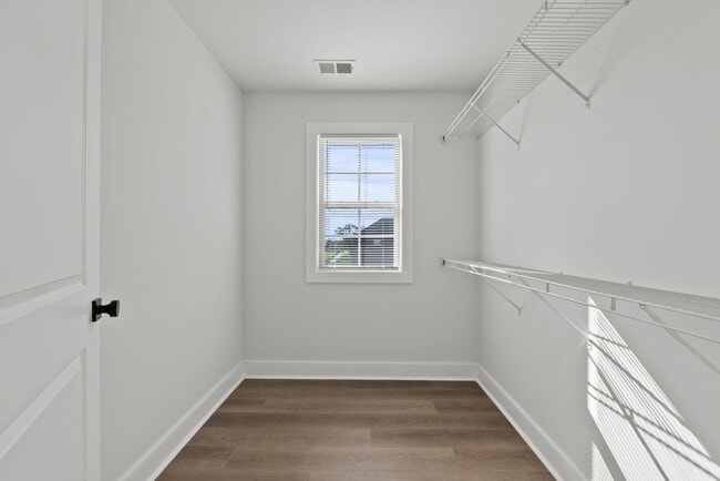 Building Photo - 209 Krauss Dr