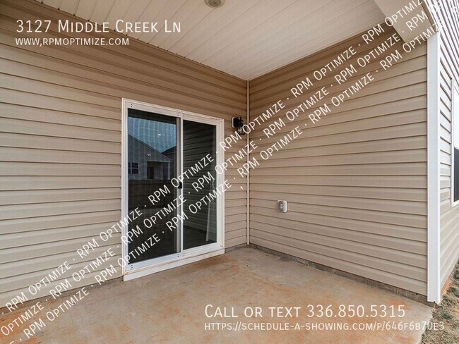 Building Photo - 3127 Middle Creek Ln