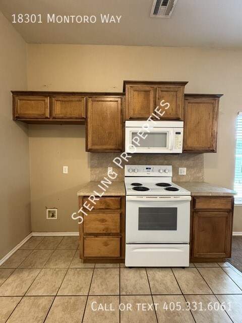 Building Photo - 18301 Montoro Way