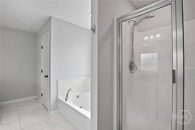 Building Photo - 11 Swallow Tail Cir