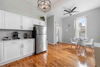 Building Photo - 3612 S Prairie Ave