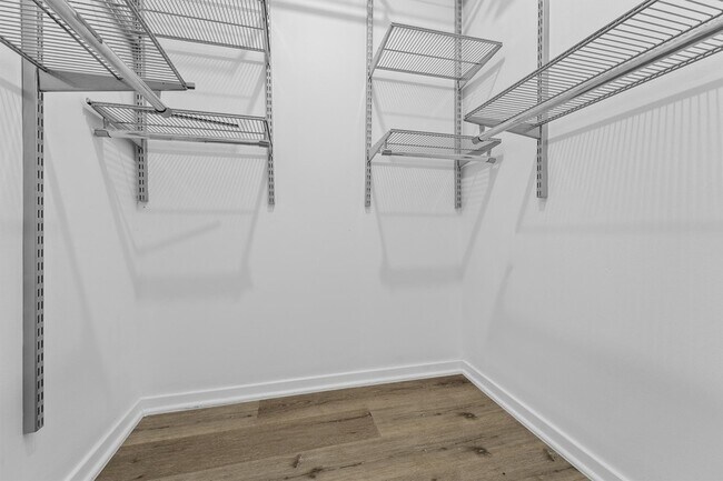 Building Photo - 2247 Oak Shores Dr