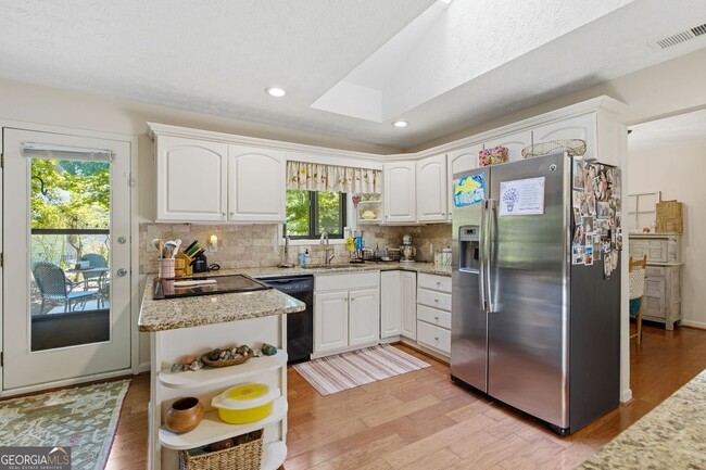 Building Photo - 505 Summerhill Pl