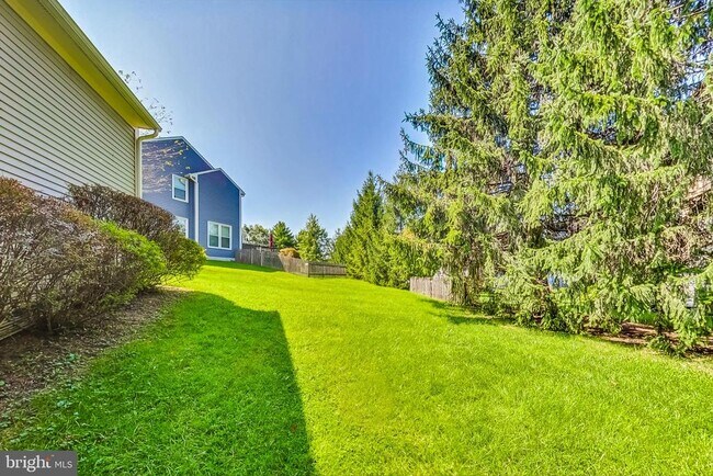 Building Photo - 6104 Cool Spring Terrace S