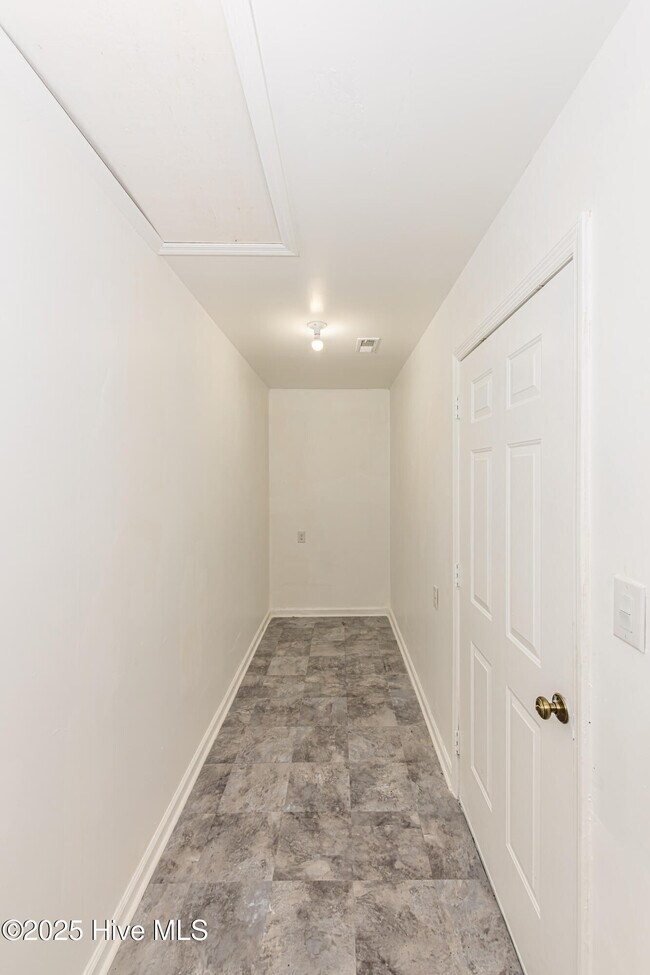 Building Photo - 1100 Audrey Ct