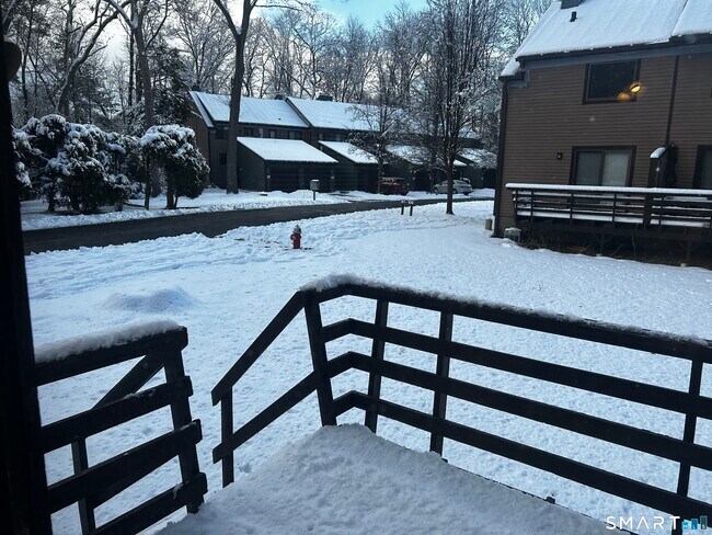 Building Photo - 151 Wynwood Dr