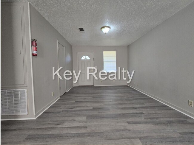 Building Photo - 413 - A Hickory - Wardville MOVE IN SPECIAL