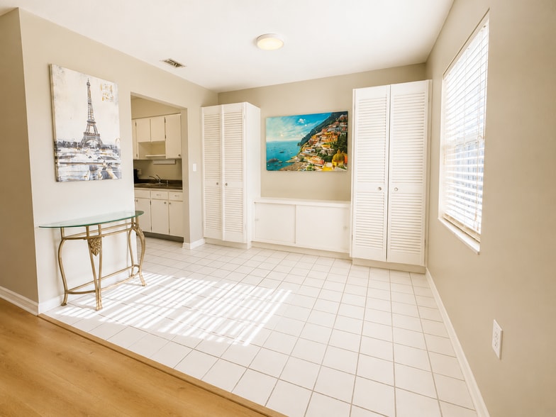 Building Photo - 4325 Aegean Dr