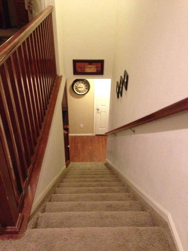 22-Top of staircase - 10653 Butte Dr