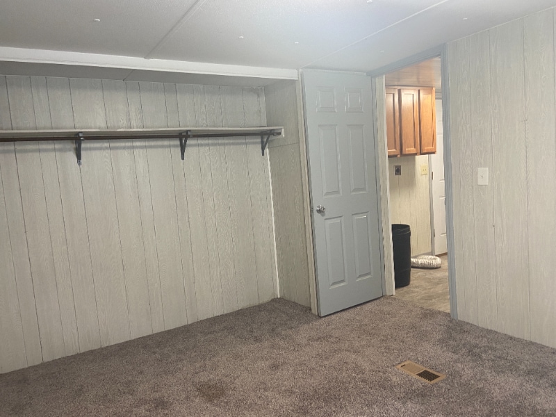 Building Photo - 191 Lindenview Cir