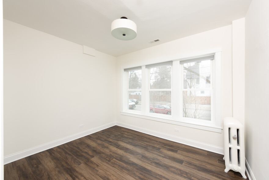 Building Photo - 1044 Asbury Ave