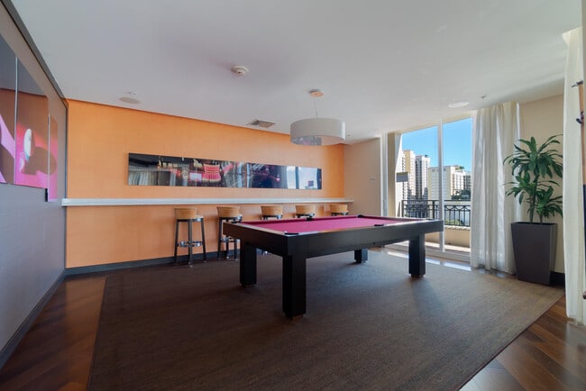 Building Photo - 550 Okeechobee Blvd