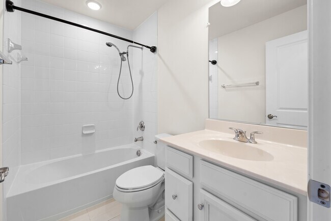 Building Photo - 2962 Chalkstone Pl