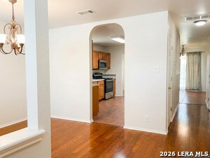 Building Photo - 9023 Pinseeker