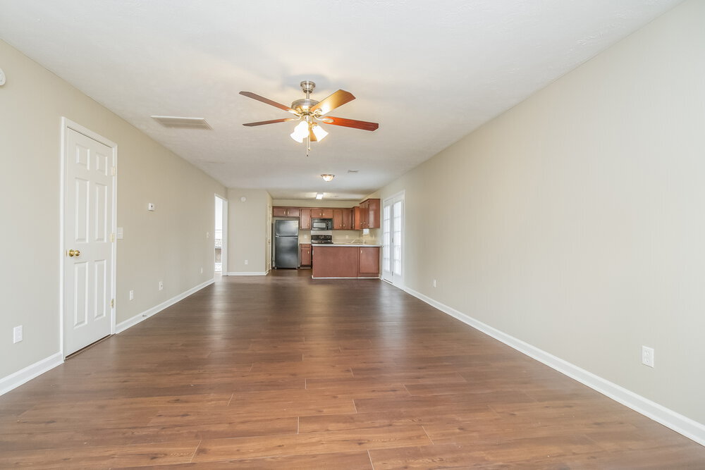 Building Photo - 4465 Winton Dr