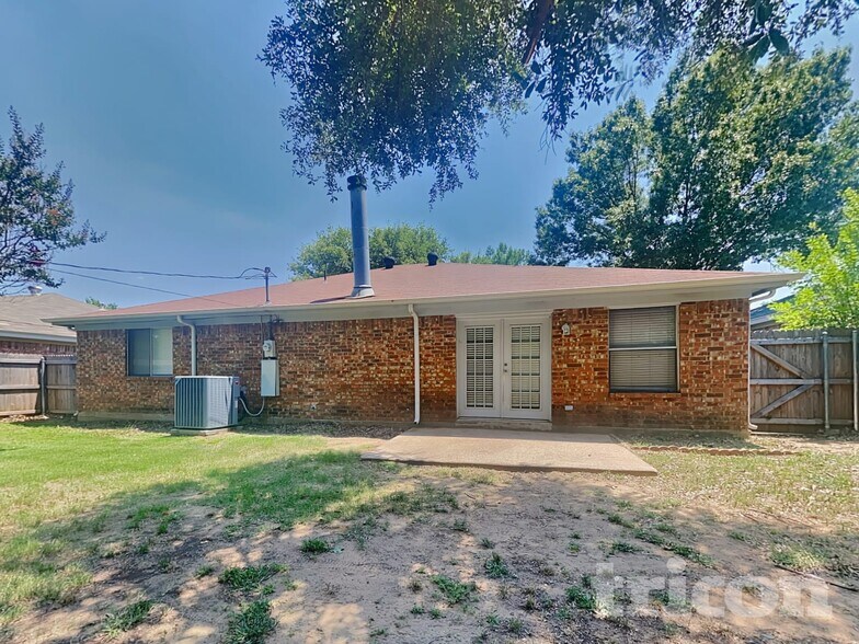 Building Photo - 4115 Cypress Springs Dr