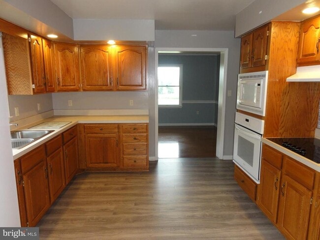 Building Photo - 13230 White Rock Rd