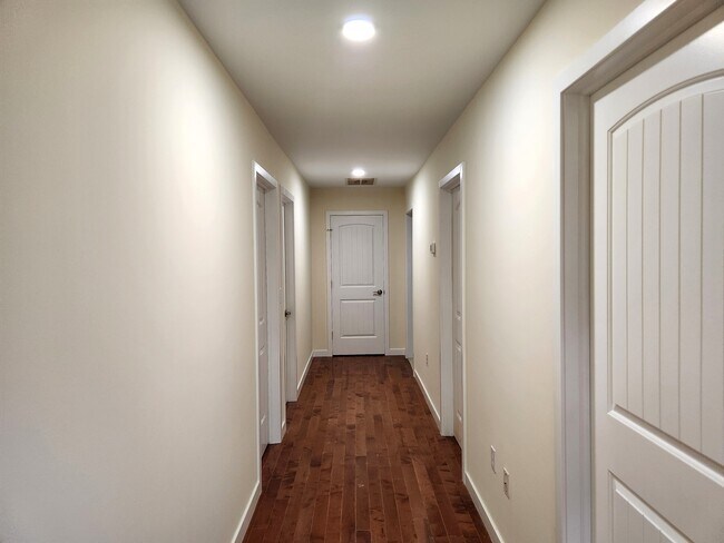 Building Photo - 157 Ball Pond Rd