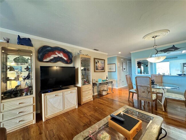 Building Photo - 10443 Waterbird Way